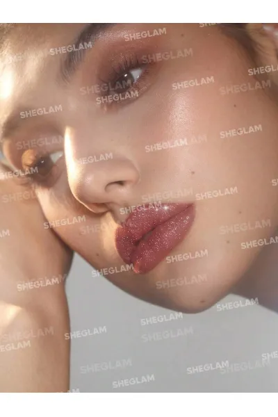  تصویر 3 : کیت برق لب اکلیلی شیگلم مدل Lip Dazzler Glitter Kit رنگ Center Stage شیگلم Sheglam 