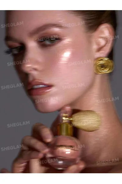  تصویر 6 : اسپری هایلایتر و براق کننده بدن Go Go Glow رنگ زرشکی درخشان Crimson Sparkle شیگلم Sheglam 