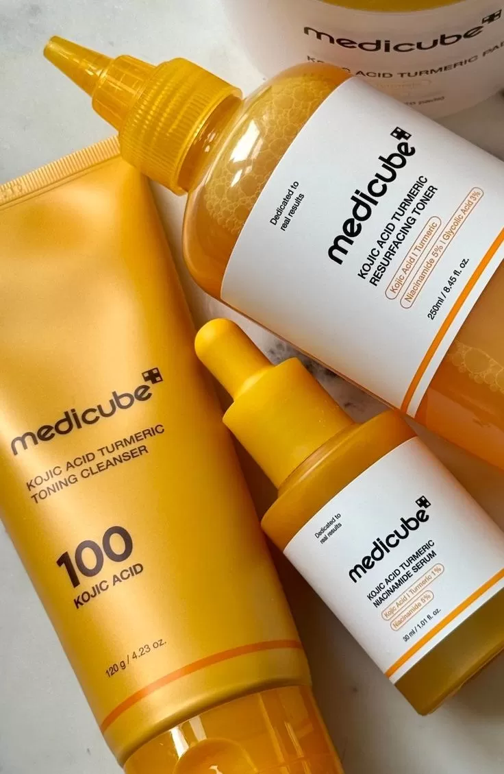 Medicube-مدی-کیوب--تونر-کوجیک-اسید-[روشن-کننده-و-ضدلک]-